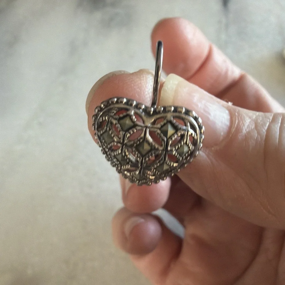 Sterling Silver .925 Marcasite‎ Heart Shaped Pierced Earrings 5.78 g, vintage
